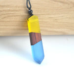 Vintage men woman fashionable wood resin necklace pendant
