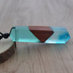 Vintage men woman fashionable wood resin necklace pendant