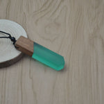 Vintage men woman fashionable wood resin necklace pendant