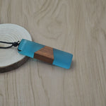 Vintage men woman fashionable wood resin necklace pendant