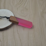 Vintage men woman fashionable wood resin necklace pendant